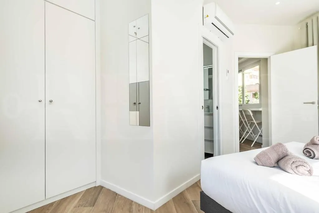 Functional And Sunny Apartment Near La Union By Rems Malaga