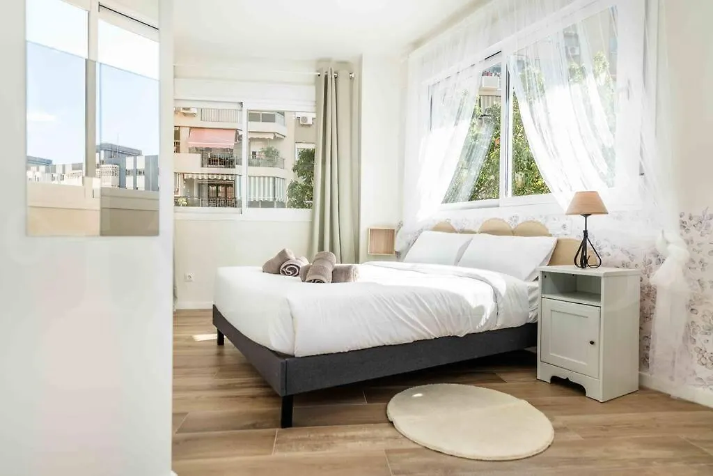 Functional And Sunny Apartment Near La Union By Rems Malaga