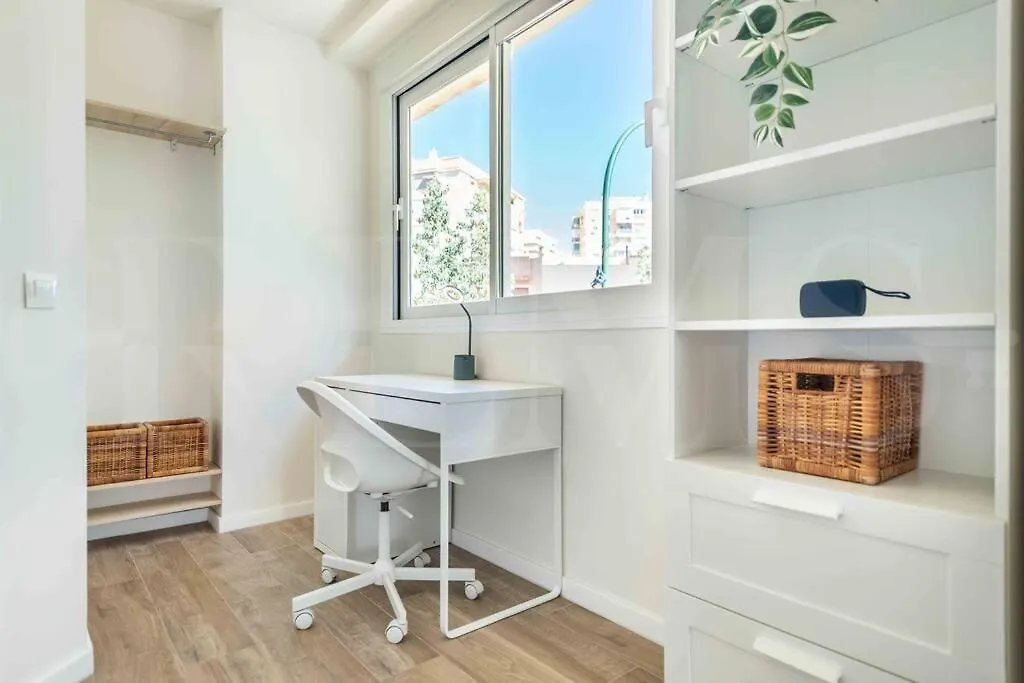 Functional And Sunny Apartment Near La Union By Rems Malaga