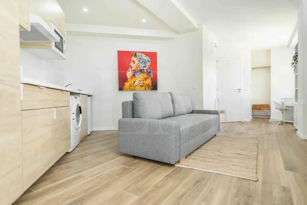 Functional And Sunny Apartment Near La Union By Rems Malaga